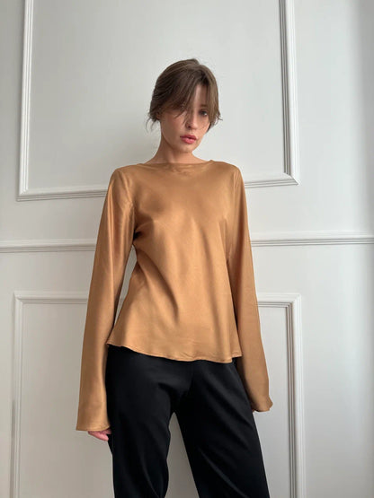 Soft Silhouette Blouse