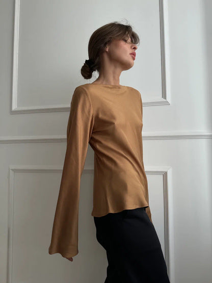 Soft Silhouette Blouse